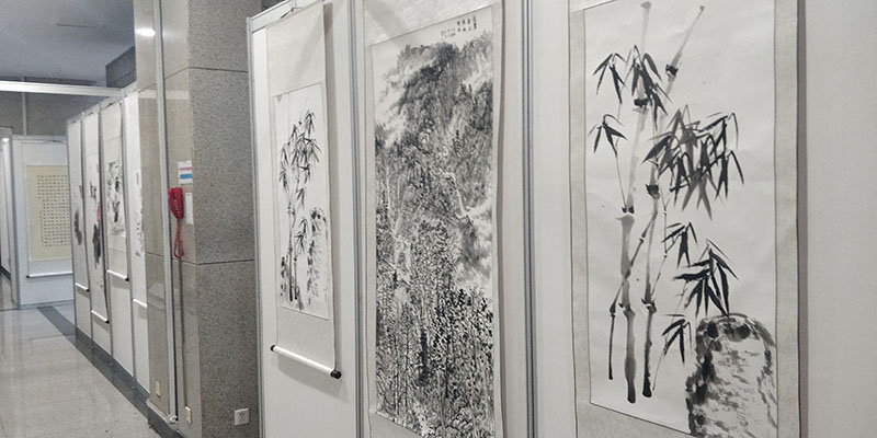 西安不銹鋼美陳設計